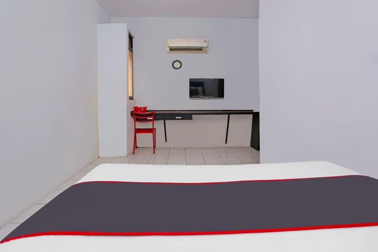 Collection O 92739 Hotel Pintu Besar 雅加达 外观 照片